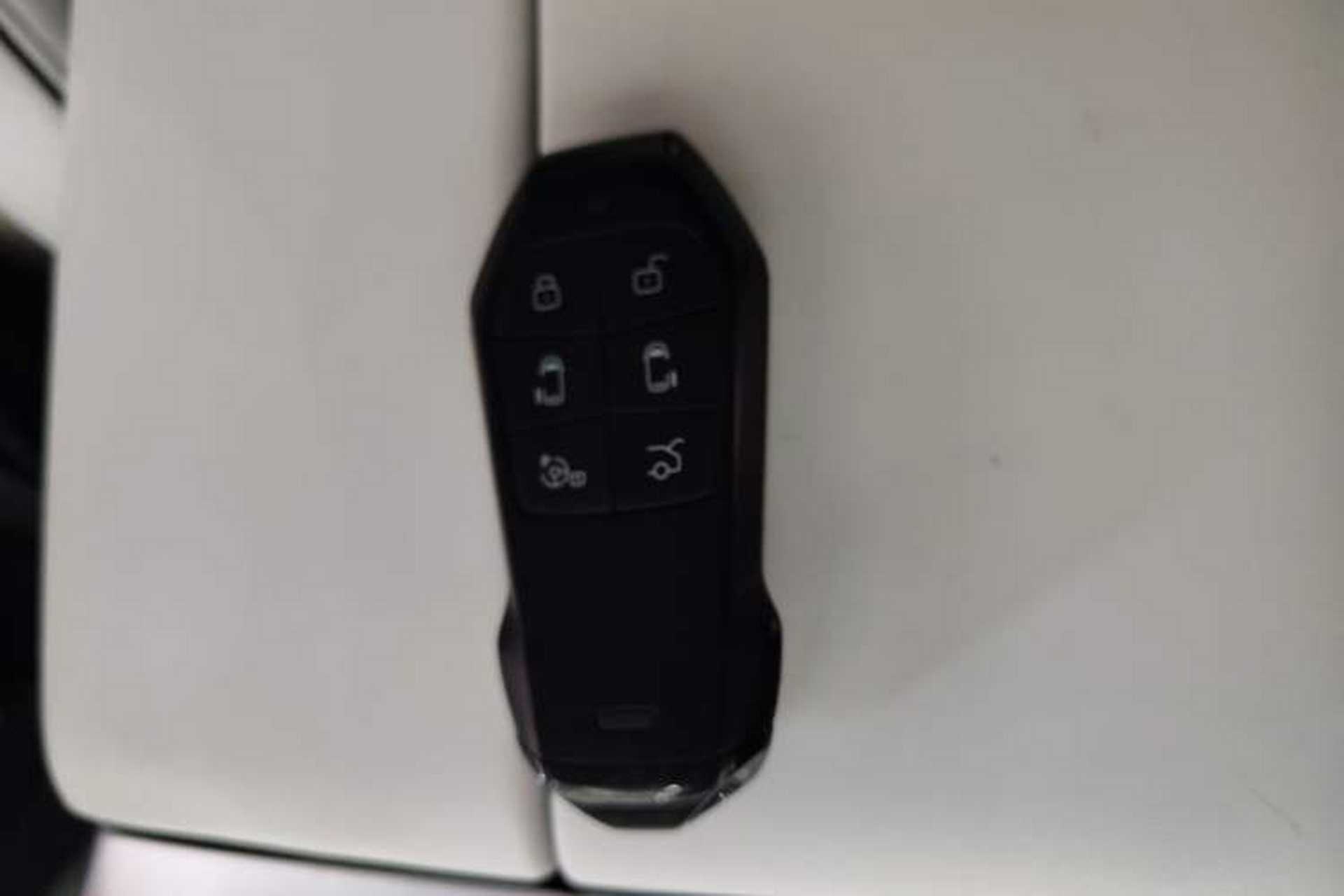 Used XPeng X9 2024 640 All-Wheel Drive High-Performance Max Vehicle Key