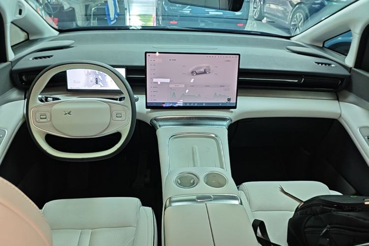 Used XPeng X9 2025 Starship Edition Center Console