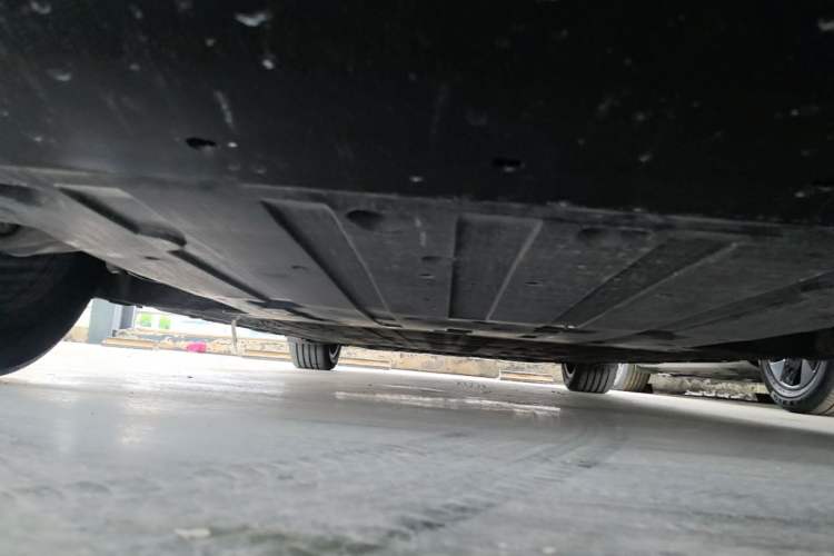 Used XPeng X9 2025 740 Ultra-Long Range Max Chassis Front