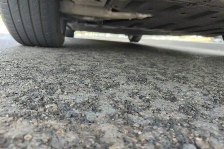 Used XPeng X9 2025 740 Ultra-Long Range Max Chassis Rear Left