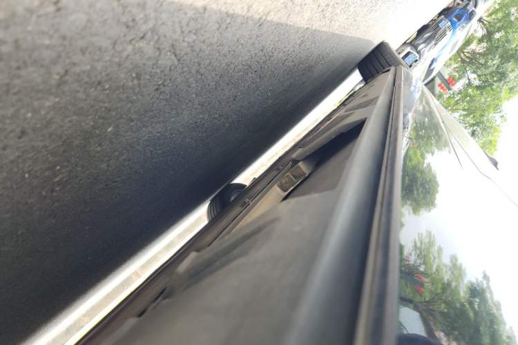 Used XPeng X9 2025 740 Ultra-Long Range Max Chassis Rear Left