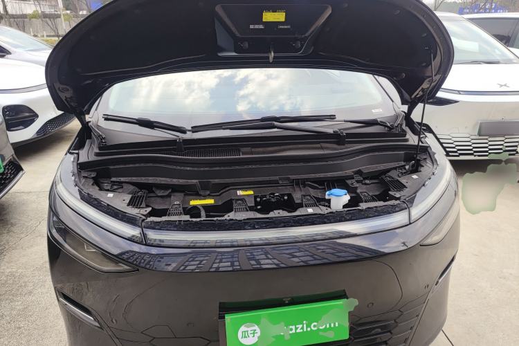 Used XPeng X9 2025 740 Ultra-Long Range Max Engine Bay