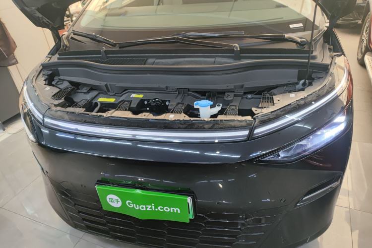 Used XPeng X9 2025 740 Ultra-Long Range Max Engine Bay
