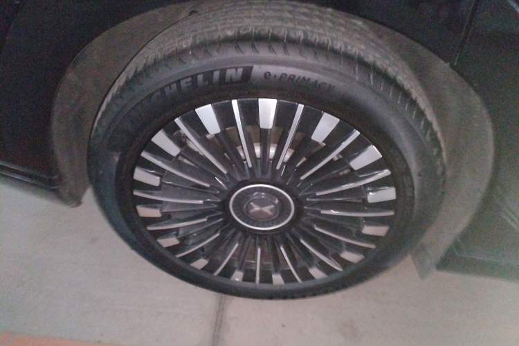 Used XPeng X9 2025 740 Ultra-Long Range Max Exterior 5