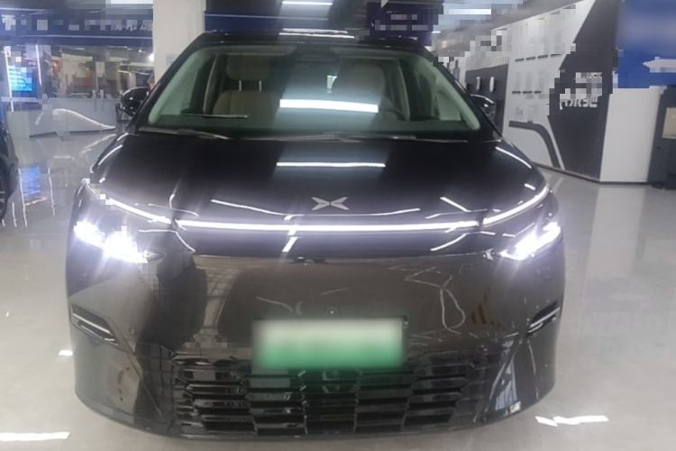 Used XPeng X9 2025 650 Long-Range Max Front