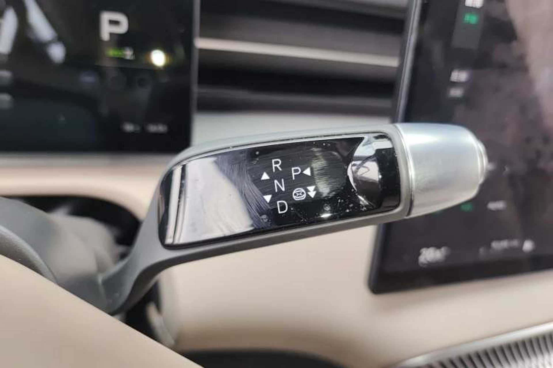 Used XPeng X9 2025 740 Ultra-Long Range Max Gear Lever