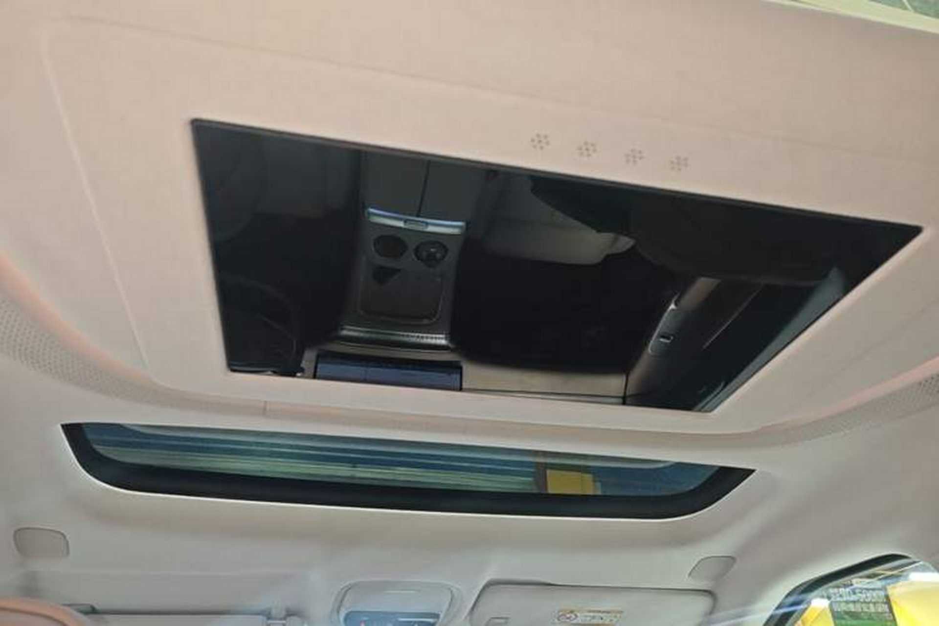 Used XPeng X9 2025 740 Ultra-Long Range Max Headliner