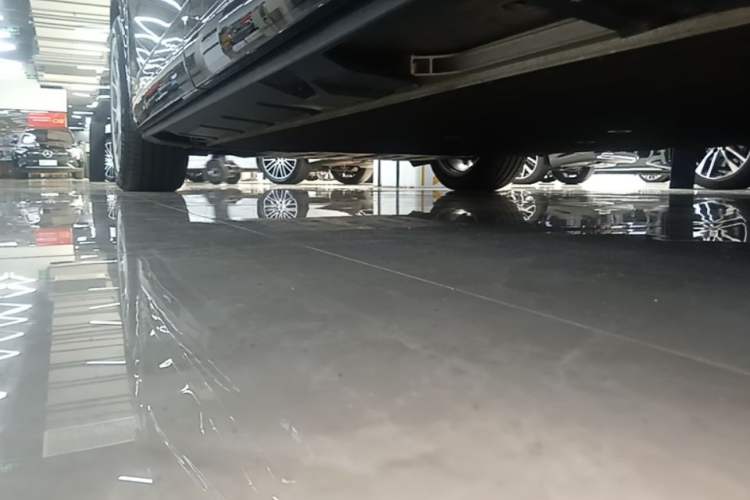 Used XPeng X9 2025 650 Long-Range Max Left Side Sill