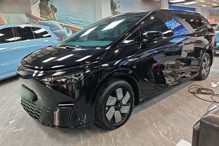 Used XPeng X9 2025 650 Long-Range Max Guazi used car, China used car export, Used car for sale, Used  cars, Cheapest cars for sale