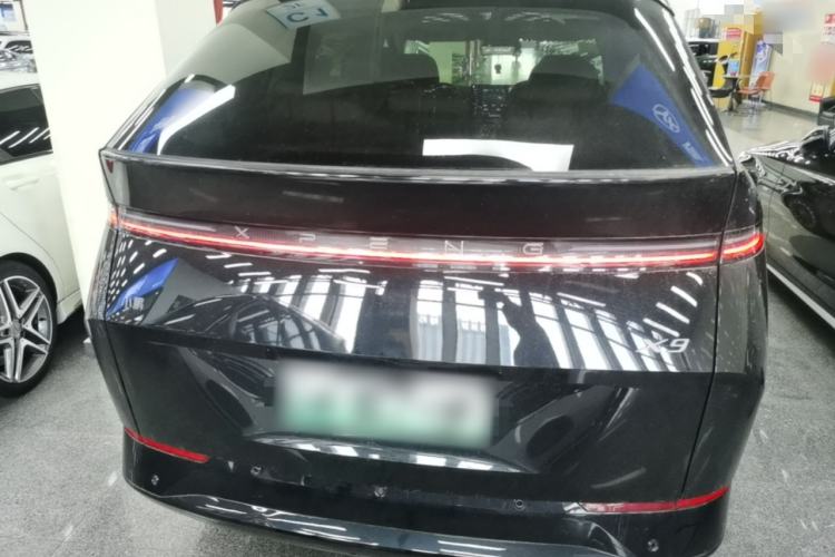 Used XPeng X9 2025 740 Ultra-Long Range Max Rear