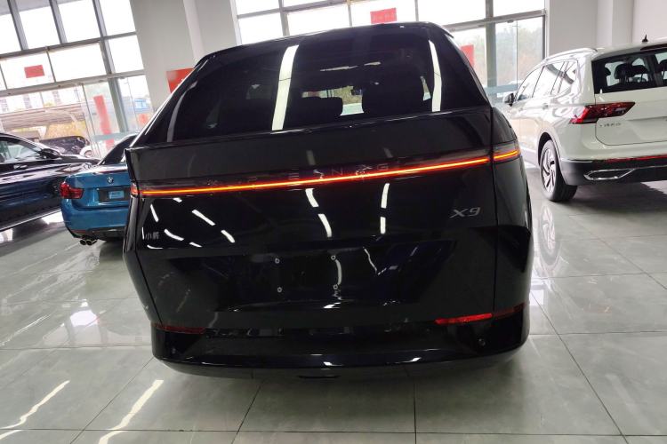 Used XPeng X9 2025 740 Ultra-Long Range Max Rear
