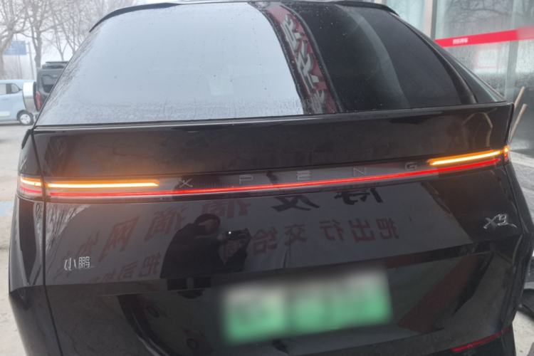 Used XPeng X9 2025 740 Ultra-Long Range Max Rear