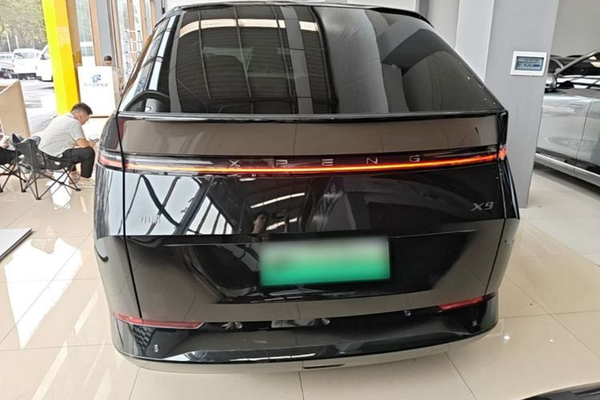 Used XPeng X9 2025 740 Ultra-Long Range Max Rear