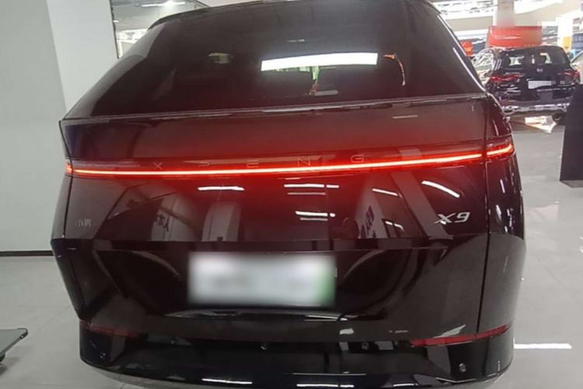 Used XPeng X9 2025 740 Ultra-Long Range Max Rear