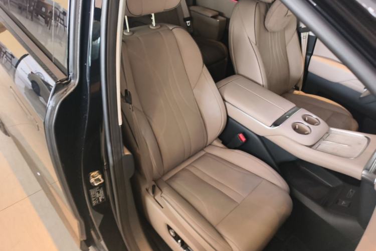 Used XPeng X9 2025 740 Ultra-Long Range Max Right Front Seat