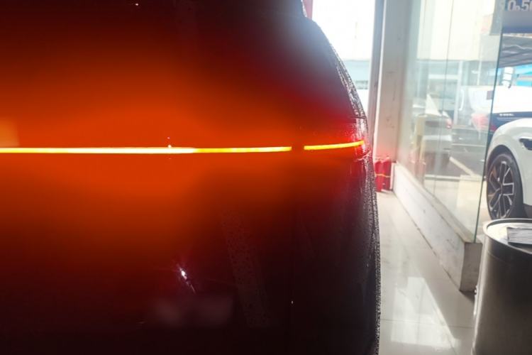 Used XPeng X9 2025 740 Ultra-Long Range Max Right Rear Taillight
