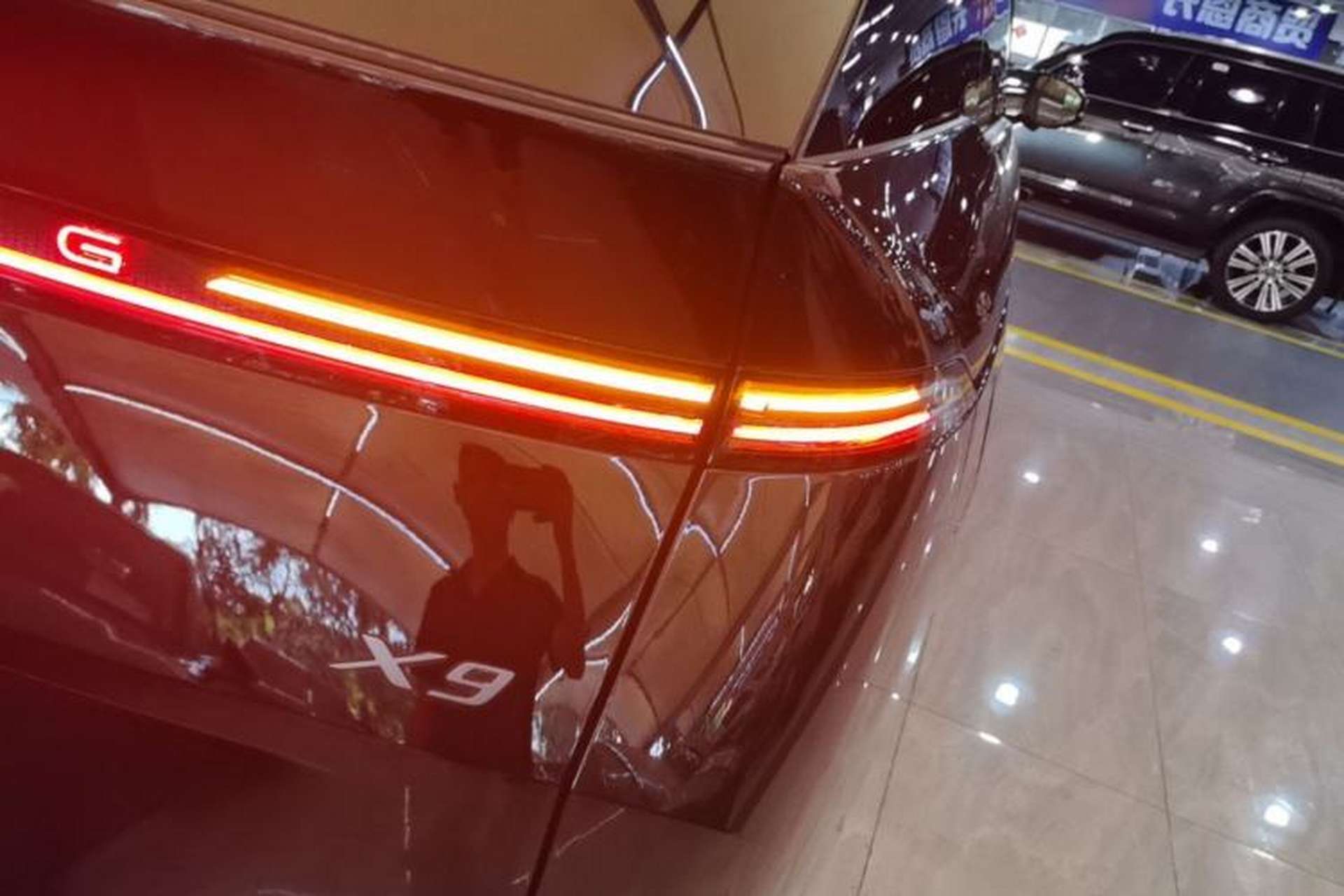 Used XPeng X9 2025 740 Ultra-Long Range Max Right Rear Taillight