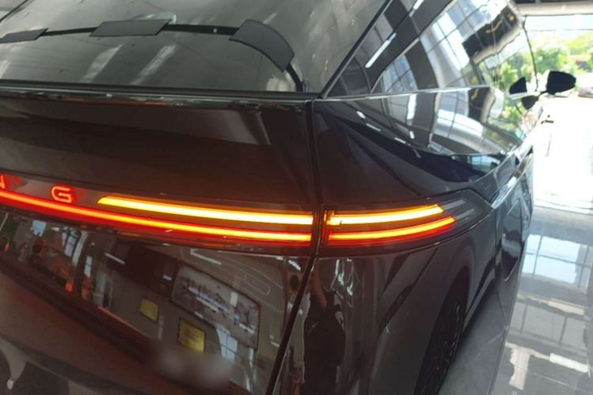 Used XPeng X9 2025 740 Ultra-Long Range Max Right Rear Taillight