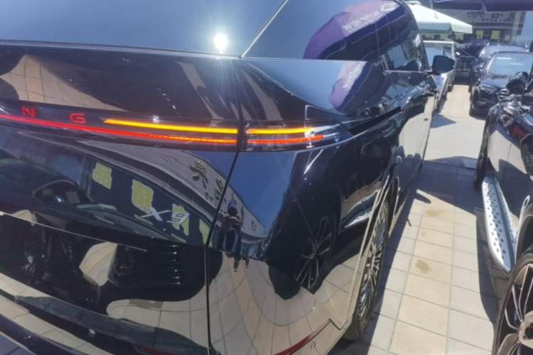 Used XPeng X9 2025 740 Ultra-Long Range Max Right Rear Taillight