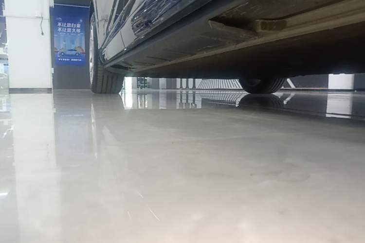 Used XPeng X9 2025 650 Long-Range Max Right Side Sill