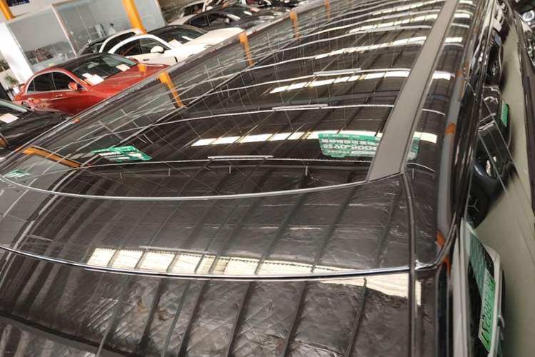 Used XPeng X9 2025 740 Ultra-Long Range Max Roof