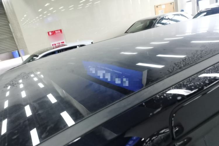 Used XPeng X9 2025 740 Ultra-Long Range Max Roof