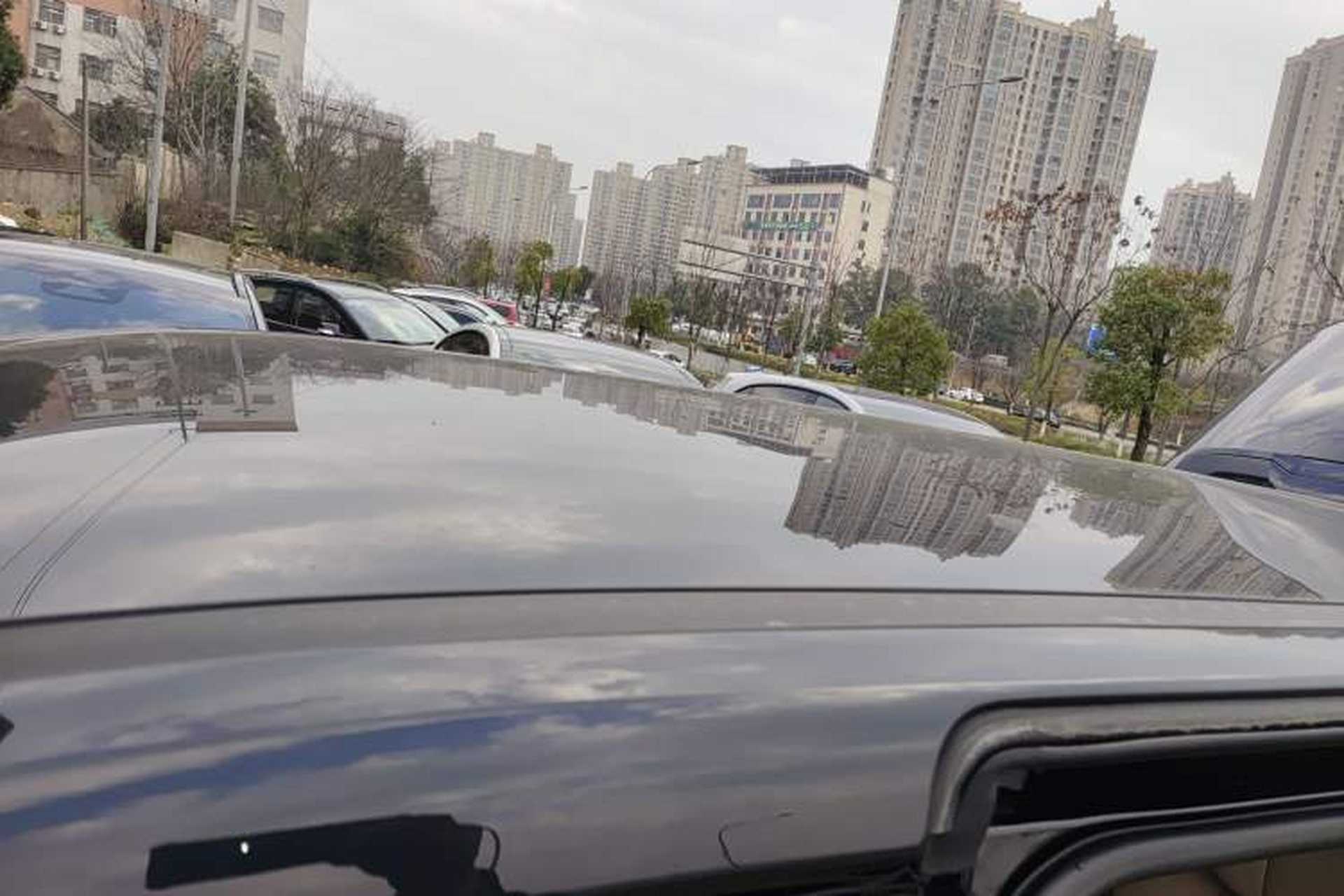 Used XPeng X9 2025 740 Ultra-Long Range Max Roof