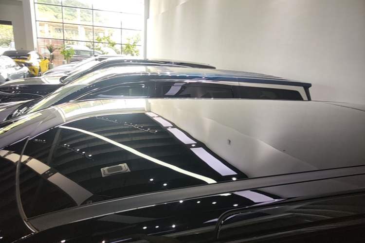 Used XPeng X9 2025 650 Long-Range Max Roof