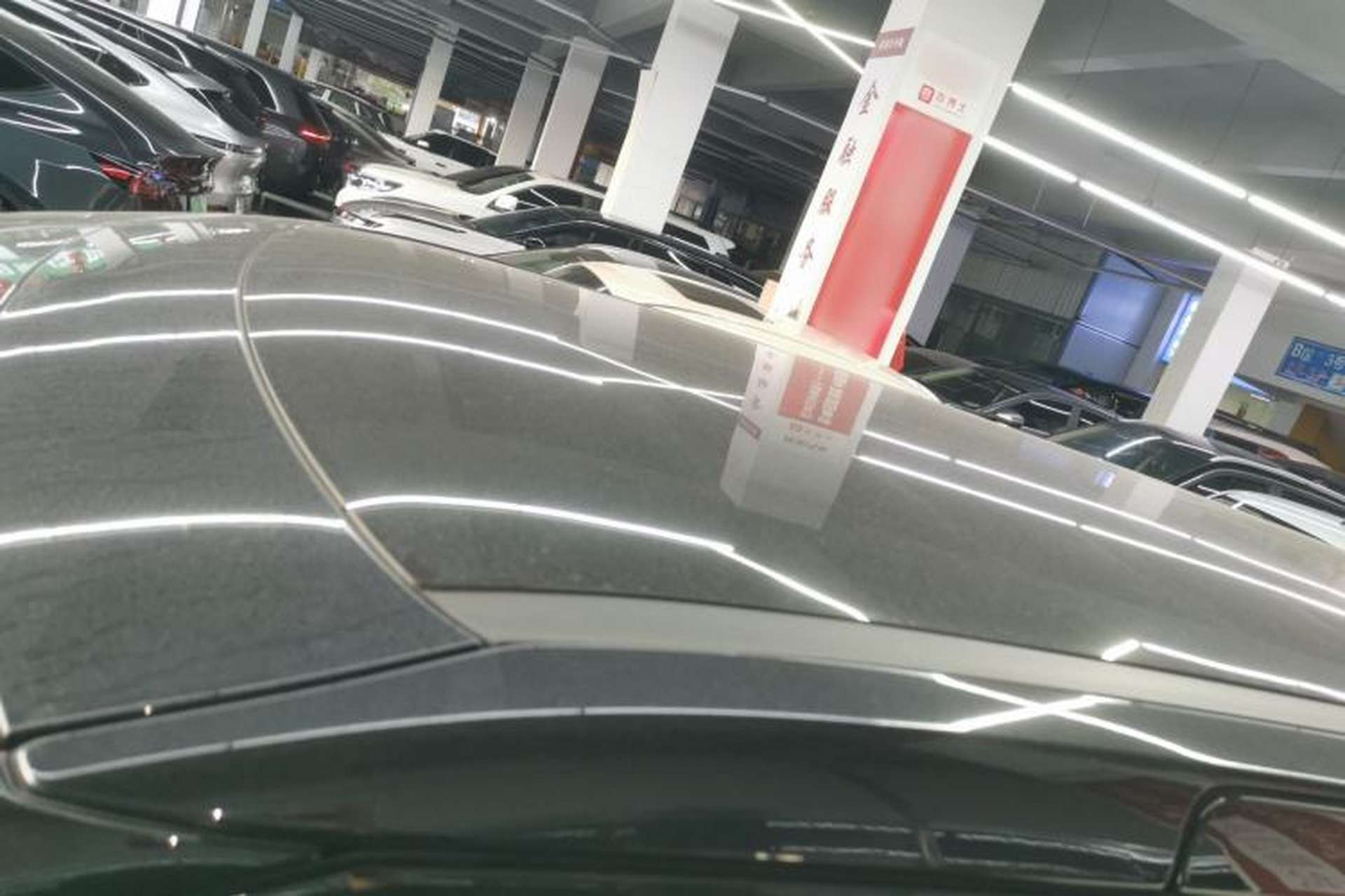 Used XPeng X9 2025 740 Ultra-Long Range Max Roof