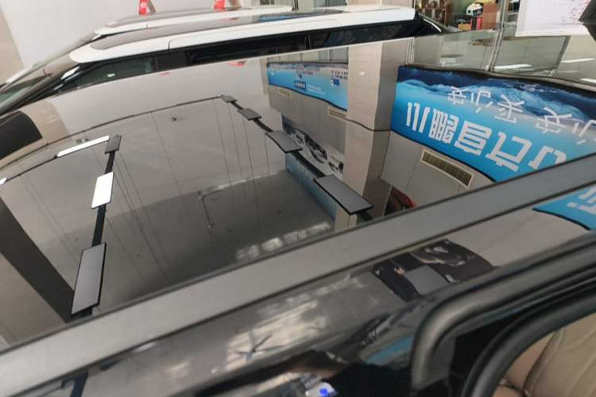 Used XPeng X9 2025 740 Ultra-Long Range Max Roof