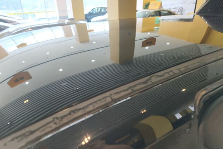 Used XPeng X9 2025 740 Ultra-Long Range Max Roof