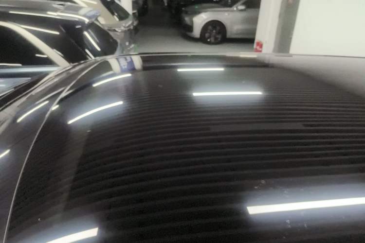 Used XPeng X9 2025 740 Ultra-Long Range Max Roof