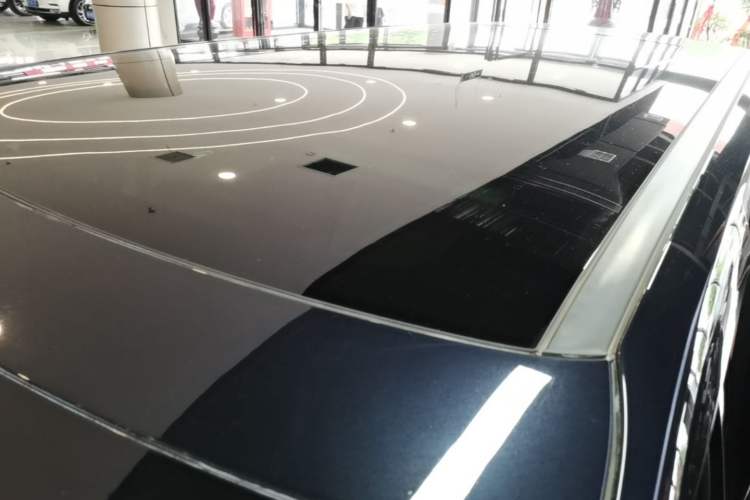 Used XPeng X9 2025 740 Ultra-Long Range Max Roof