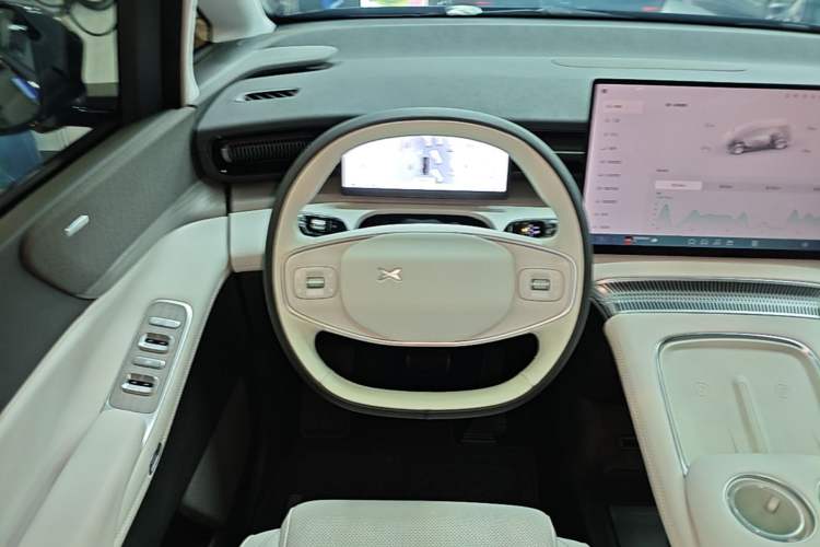 Used XPeng X9 2025 Starship Edition Steering Wheel