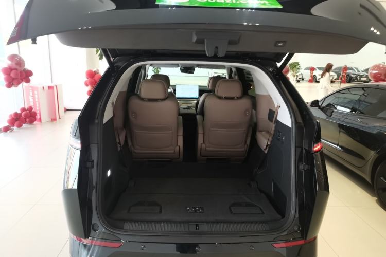 Used XPeng X9  Trunk