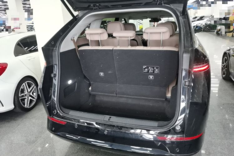 Used XPeng X9 2025 740 Ultra-Long Range Max Trunk