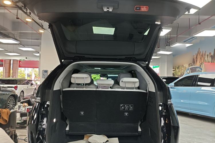 Used XPeng X9 2025 Starship Edition Trunk