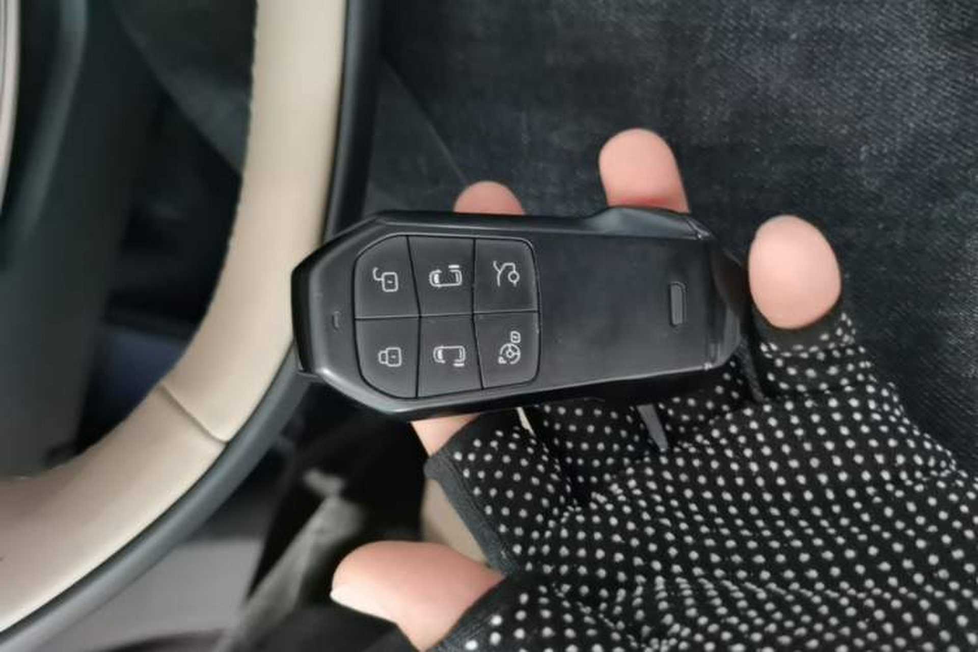 Used XPeng X9 2025 740 Ultra-Long Range Max Vehicle Key
