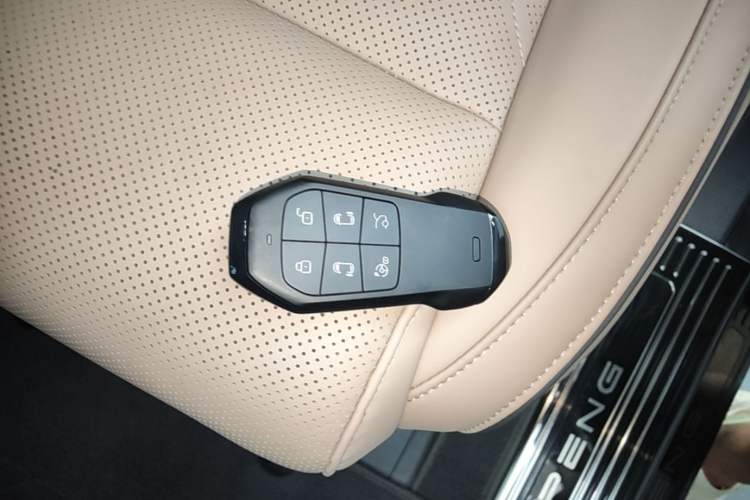 Used XPeng X9 2025 650 Long-Range Max Vehicle Key