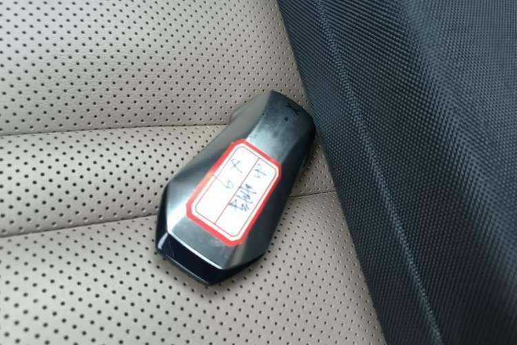 Used XPeng X9 2025 740 Ultra-Long Range Max Vehicle Key
