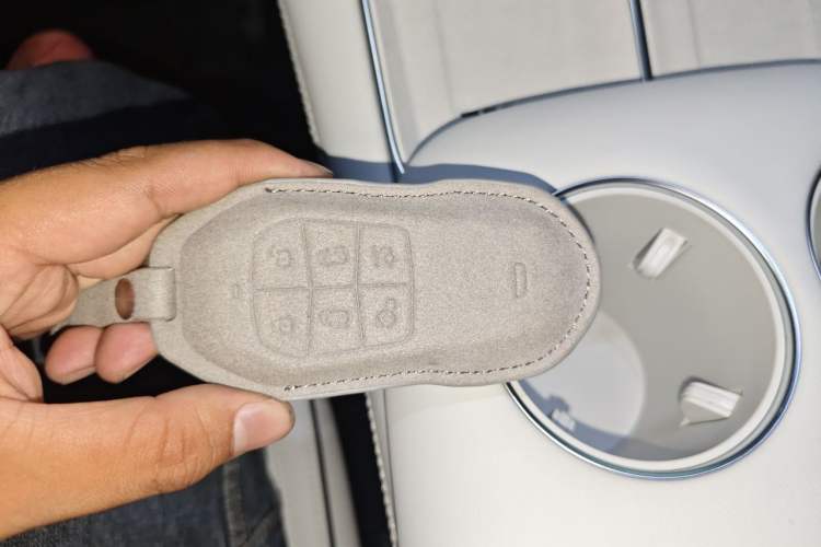 Used XPeng X9 2025 650 Long-Range Max Vehicle Key
