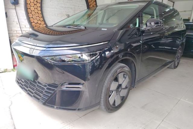 Used XPeng X9 2025 650 Long-Range Max