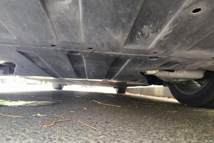 Used XPeng X9 2025 740 Ultra-Long Range Max Chassis Rear