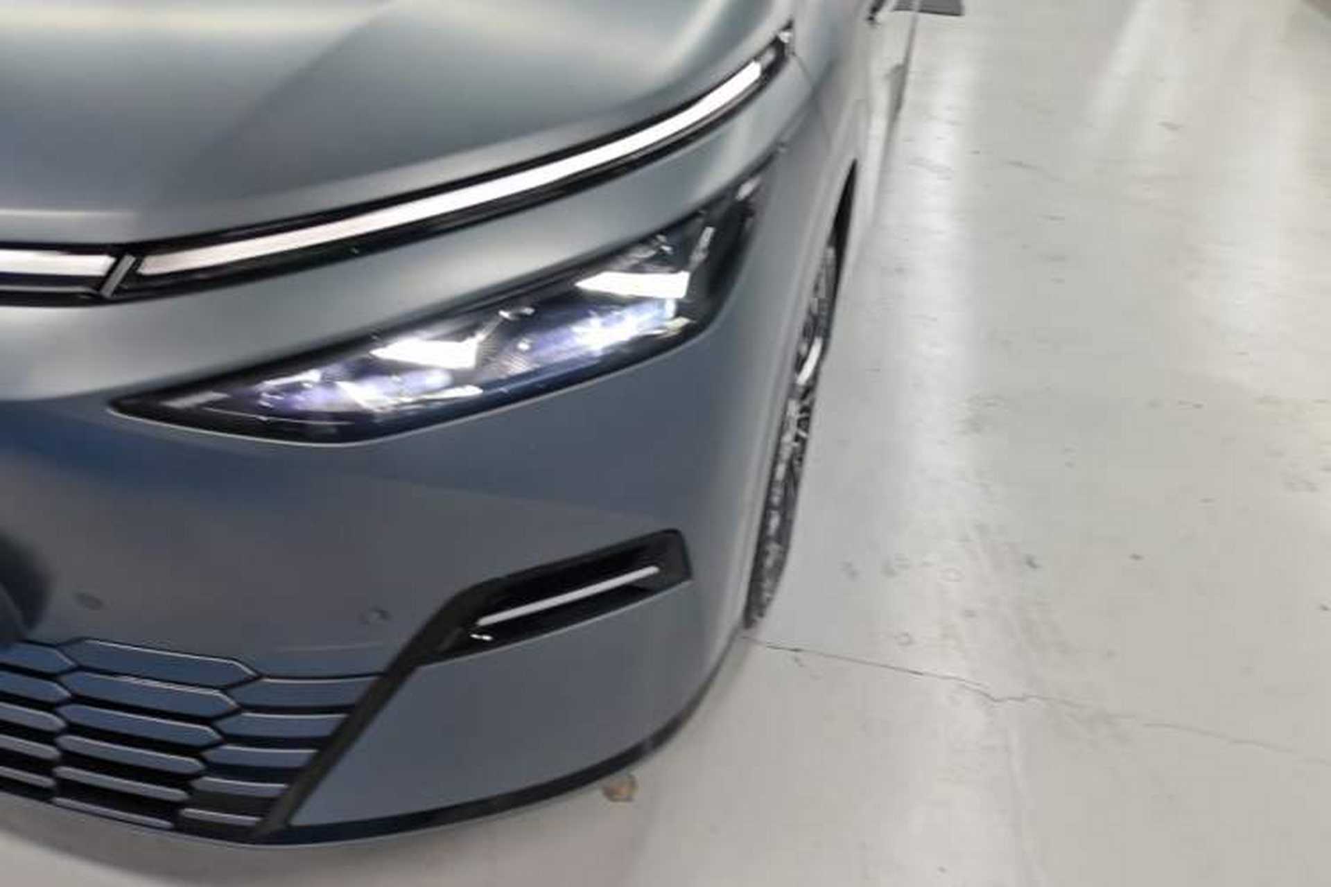 Used XPeng X9 2025 740 Ultra-Long Range Max Left Front Headlight