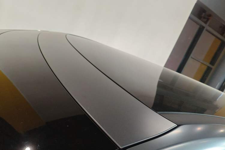 Used XPeng X9 2025 740 Ultra-Long Range Max Roof