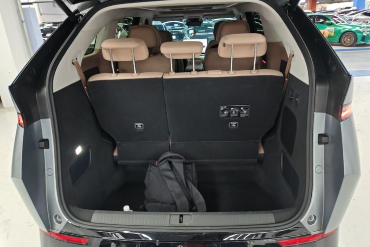 Used XPeng X9 2025 740 Ultra-Long Range Max Trunk