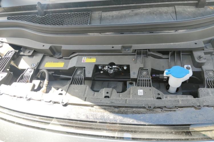 Used XPeng X9 2025 740 Ultra-Long Range Max Engine Bay