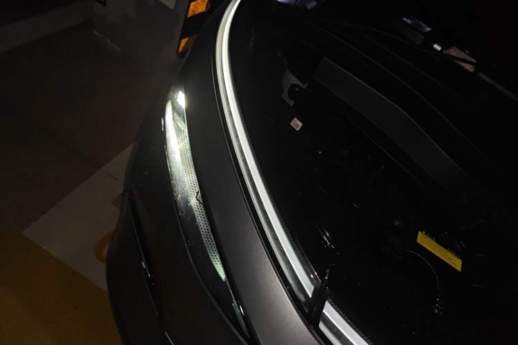 Used XPeng X9 2025 740 Ultra-Long Range Max Engine Bay Right