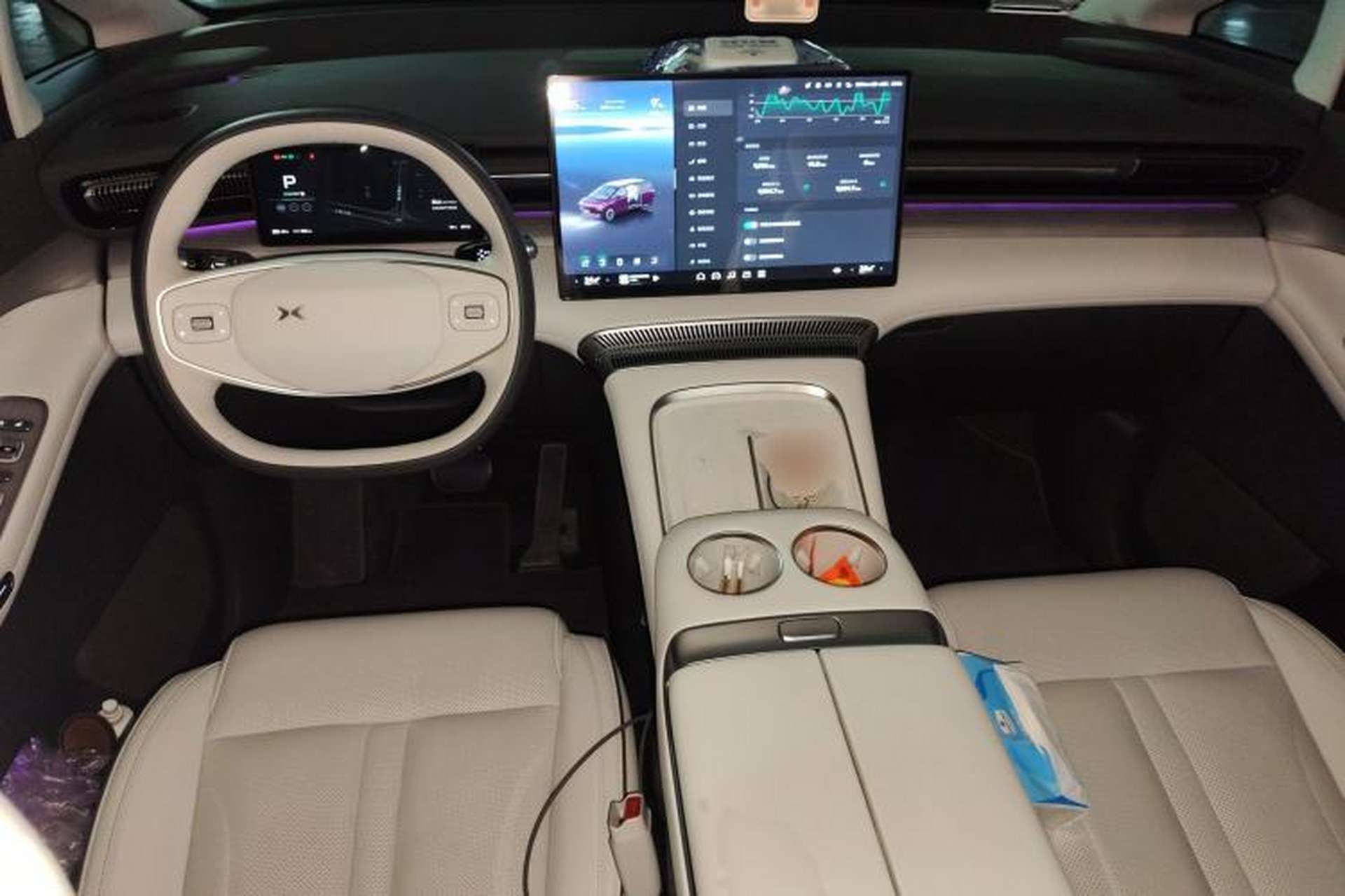 Used XPeng X9 2025 740 Ultra-Long Range Max Center Console