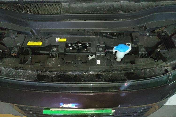Used XPeng X9 2025 740 Ultra-Long Range Max Engine Bay